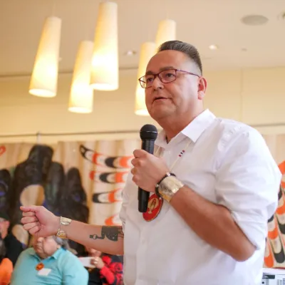 Derek Thompson_headshot