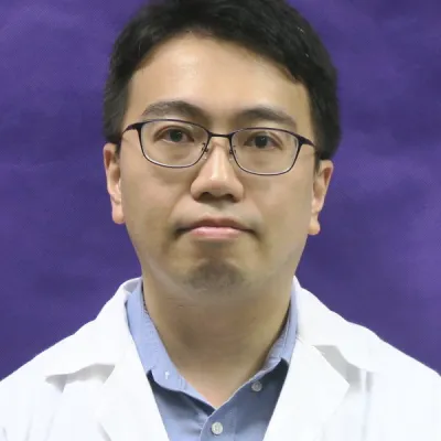 Chun-Tat Lui headshot